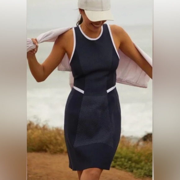 ❌SOLD❌Sweaty Betty small interval seamless workout dress navy NWT - Picture 3 of 5